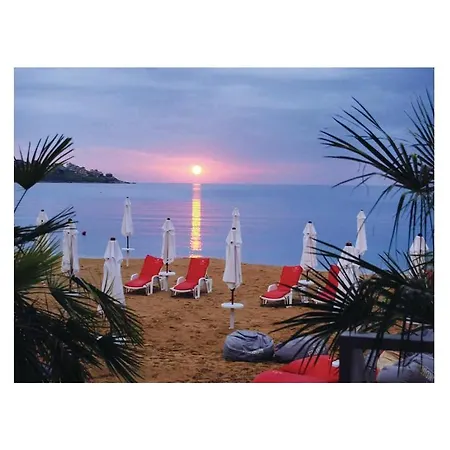 Four-bedroom Holiday In Sozopol